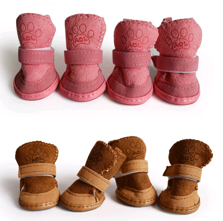Winter dog boots in brown and pink, perfect for keeping your dog’s paws warm during snow walks and outdoor adventures. Available in various sizes. white background