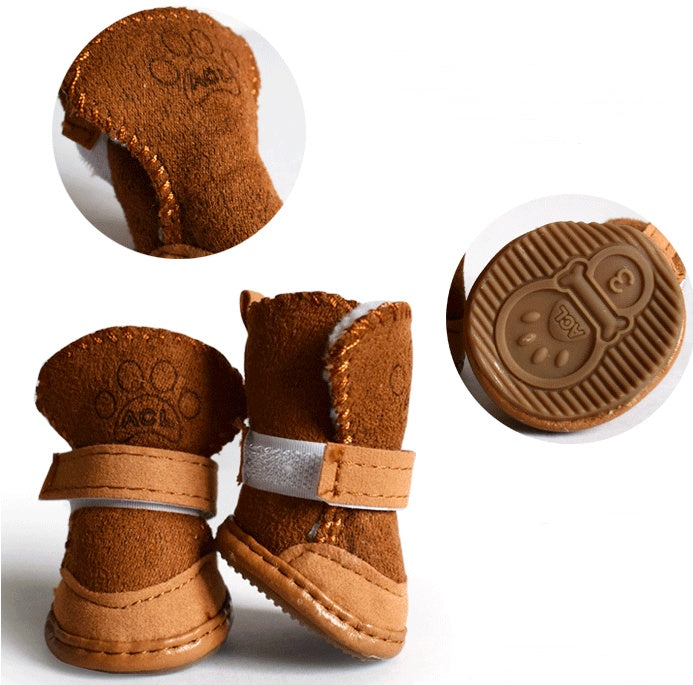 Brown winter dog boots showing sole design, perfect for snow walks. Keep your dog’s paws warm and protected with durable, comfortable boots.