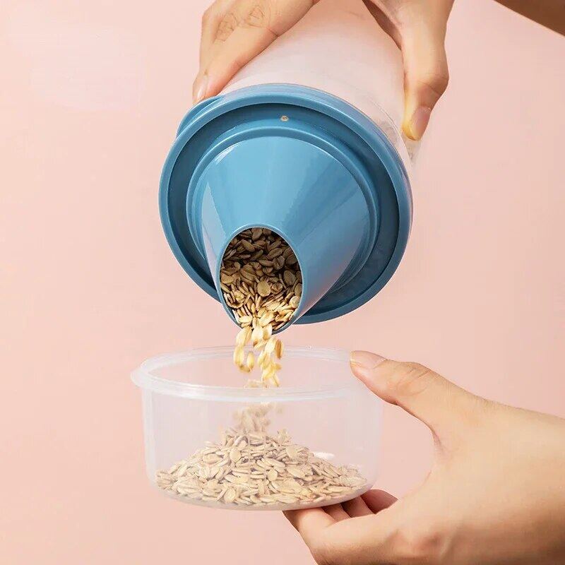 Pet Food Storage. Plastic Food Storage Tank. Pet Feeding. - Happy Pets