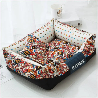 Confortable Pet bed. Colorful Pet mat. Pet bed with pillows. - Happy Pets